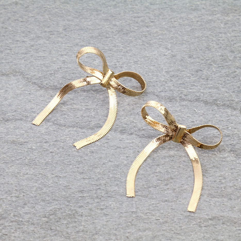 Bow Stud Gold Earring